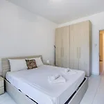 Cosy 1br Penthouse With Private Terrace In Gzira By 360 Estates Apartamento Sliema