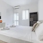 Cosy 1br Penthouse With Private Terrace In Gzira By 360 Estates * Sliema
