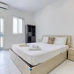 Cosy 1br Penthouse With Private Terrace In Gzira By 360 Estates Apartamento