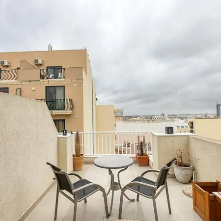 Apartamento Cosy 1br Penthouse With Private Terrace In Gzira By 360 Estates Sliema