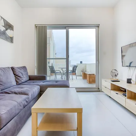 Cosy 1br Penthouse With Private Terrace In Gzira By 360 Estates Apartamento