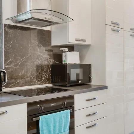 Cosy 1br Penthouse With Private Terrace In Gzira By 360 Estates Apartmán