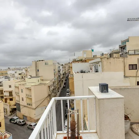 شقة Cosy 1br Penthouse With Private Terrace In Gzira By 360 Estates