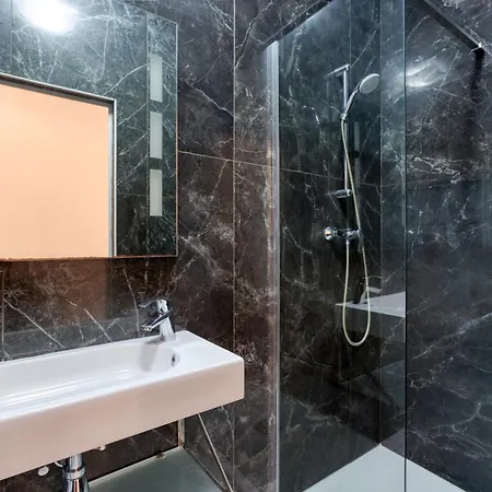 Cosy 1br Penthouse With Private Terrace In Gzira By 360 Estates شقة سليمة