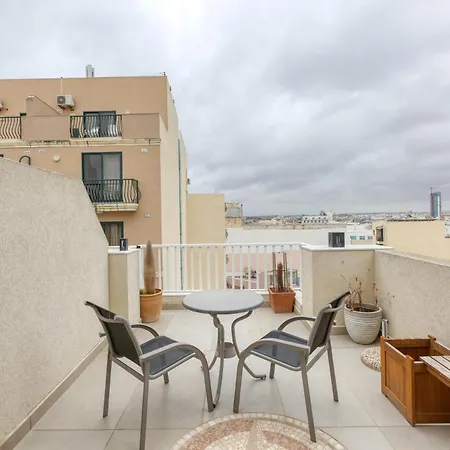 Cosy 1br Penthouse With Private Terrace In Gzira By 360 Estates سليمة