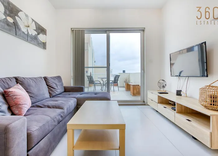 Cosy 1br Penthouse With Private Terrace In Gzira By 360 Estates Appartement