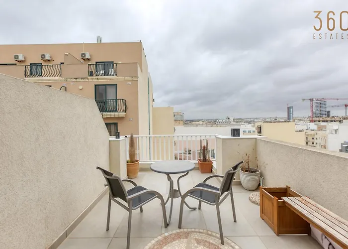 Cosy 1br Penthouse With Private Terrace In Gzira By 360 Estates Sliema